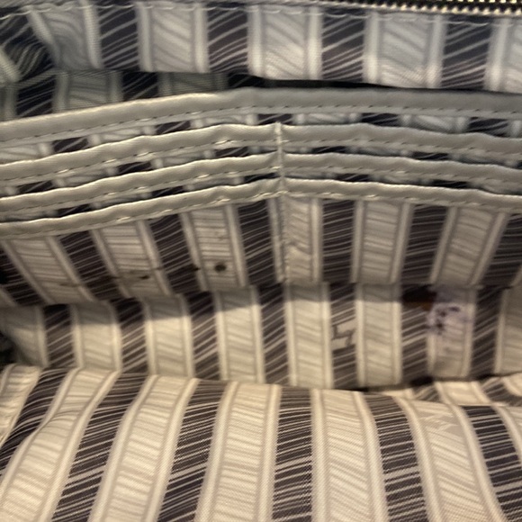 Lug Silver Attaché Tote Bag, EUC, Medium, Ample Storage, Travel Ready! Nice! - Picture 9 of 17